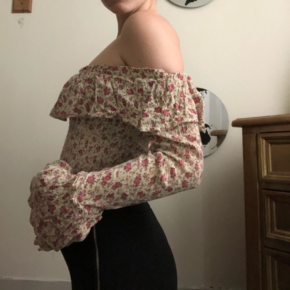 Top - Picture 2 of 4